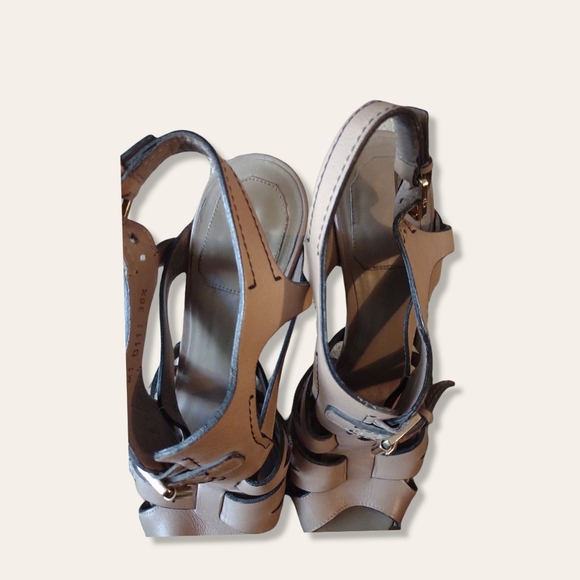 DIOR Ultimate Strappy Slingback Sandals - Picture 7 of 7